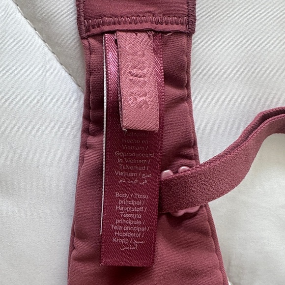Skims FITS EVERYBODY PUSH UP BRA, beet, 34D - Picture 2 of 4